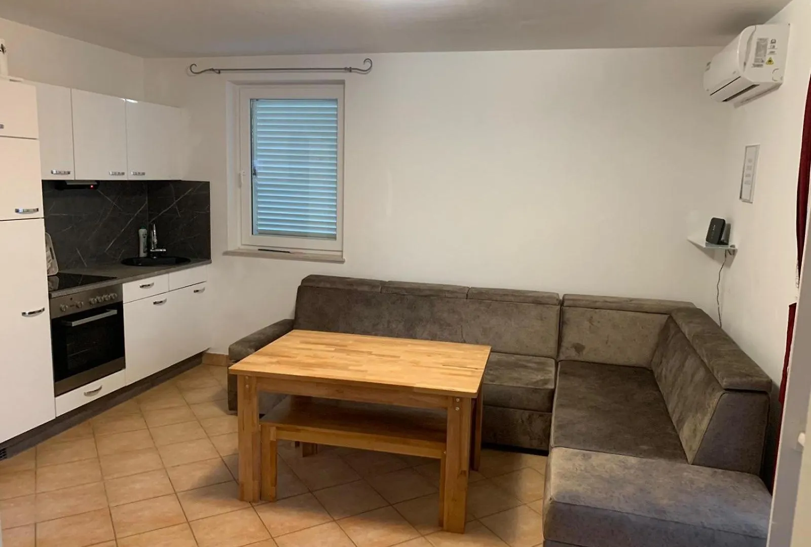 Suljic Apartment  Pag Town